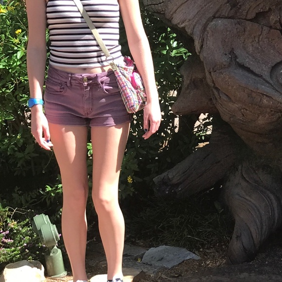 AEO Maroon Shorts - Picture 4 of 4